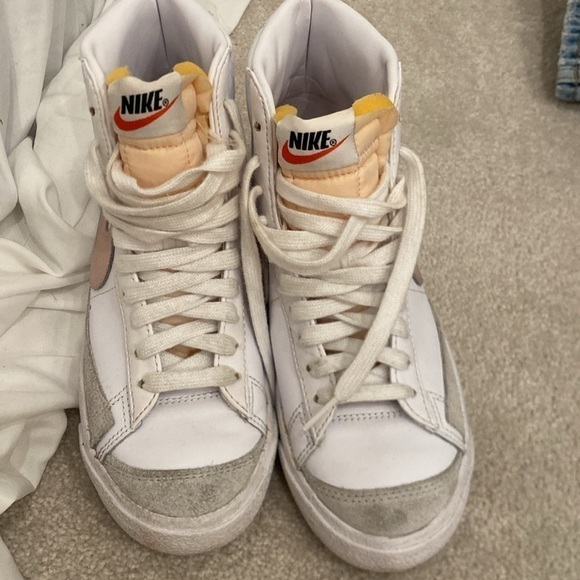 Nike Blazer Mid 77 Summit White Pink sz 6 - Picture 4 of 7